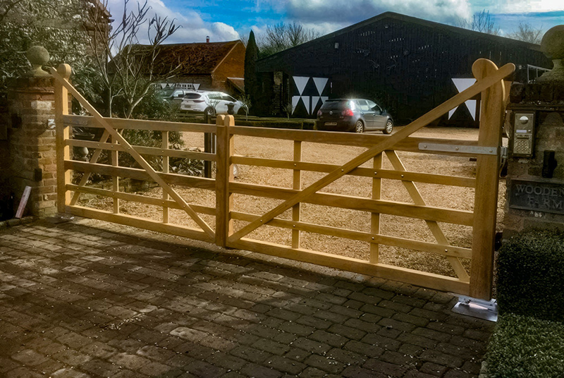 security gates hertfordshire